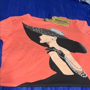 Vintzbena Coral Short-Sleeve Graphic Tee with Embellished Hat Motif